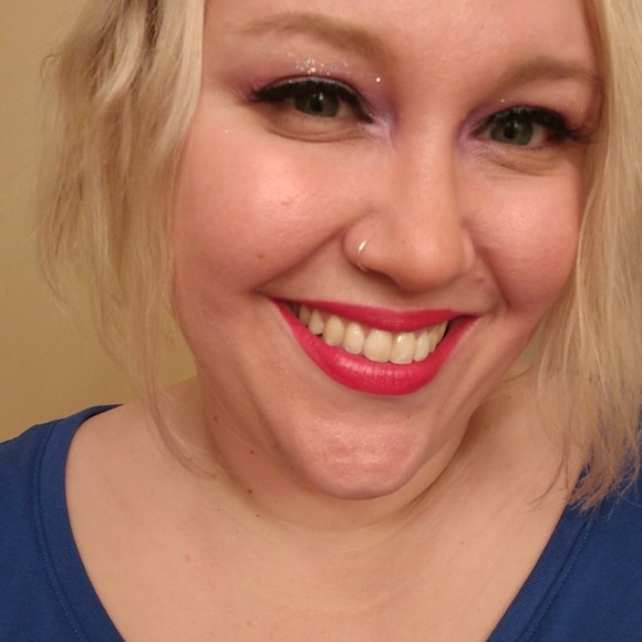 Meet your Posher, Julie - Picture 3 of 8